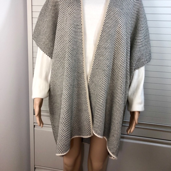NWT Ann Taylor LOFT Tight Knit Poncho Jacket Sweater Open Front Cardigan OS - Picture 4 of 8